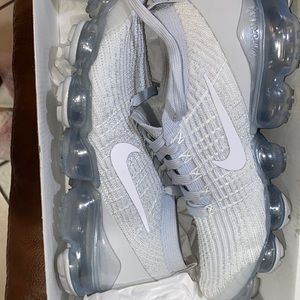 Women’s Vapormax in good condition